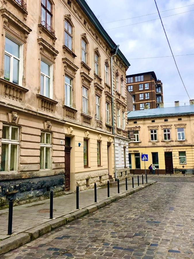 Romantic Apartments - Near Opera House 11/7 Leopoli Esterno foto